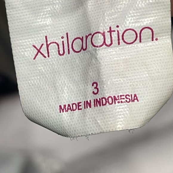 NWOT Xhilaration checkered tankini swim suit top. Size 3. Plus Junior - Picture 6 of 7